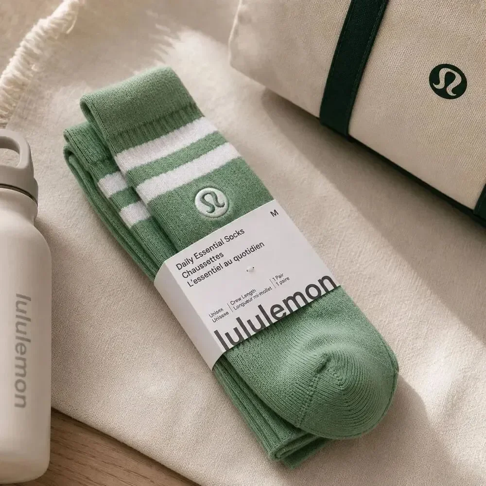 Lululemon Mint Green Daily Essential Crew Socks Unisex Medium NWT